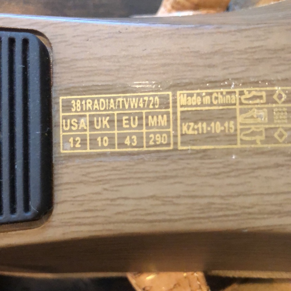 VIONIC slip on sandals size 12 - Picture 7 of 7